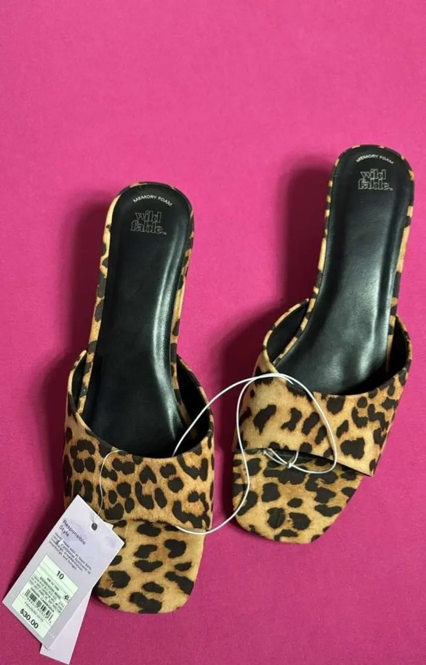 Wild Fable Leopard Print Slide Sandals Women’s Memory Foam Open Toe Size 10